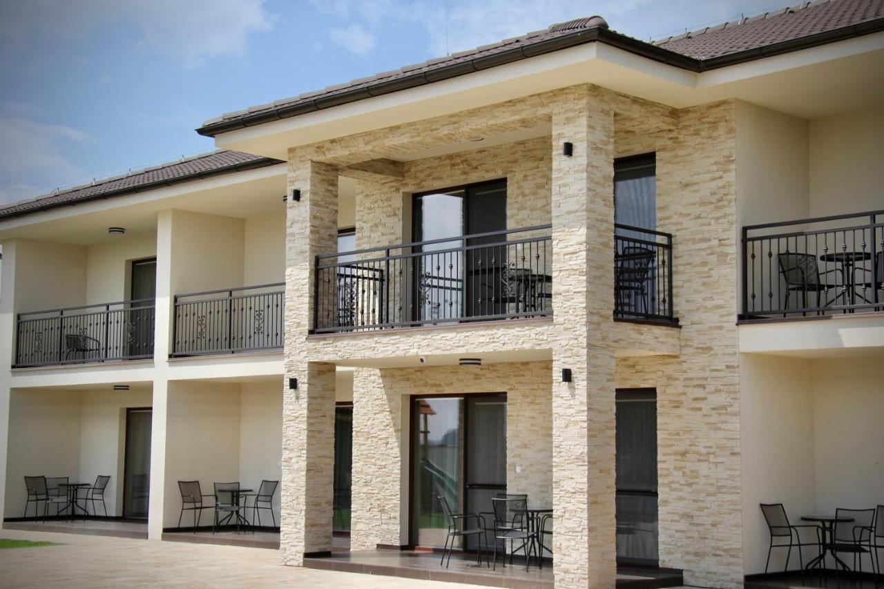 Jazmin Apartmany Veľký Meder Extérieur photo