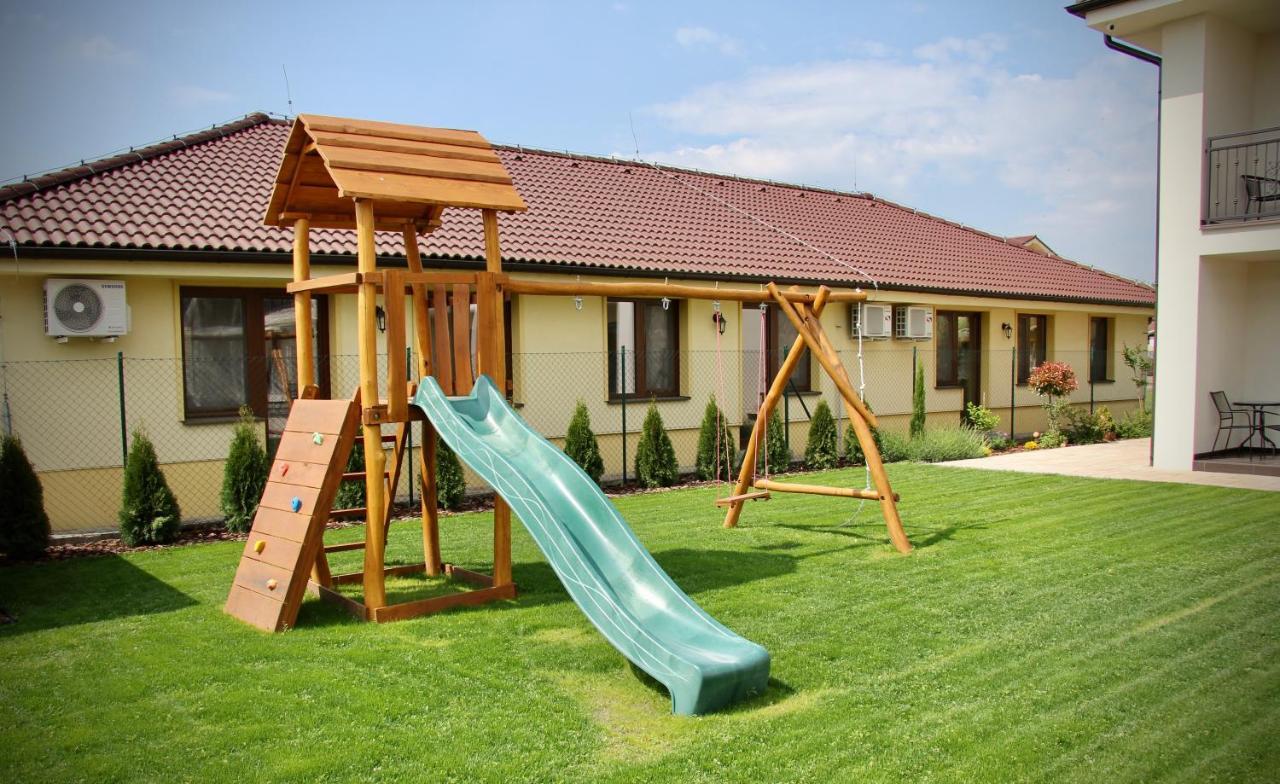 Jazmin Apartmany Veľký Meder Extérieur photo