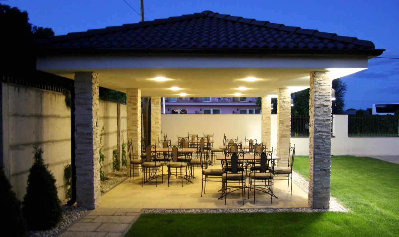 Jazmin Apartmany Veľký Meder Extérieur photo